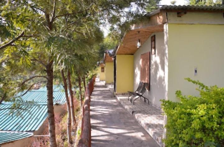 Astraal Resorts And Spa Рішикеш Номер фото